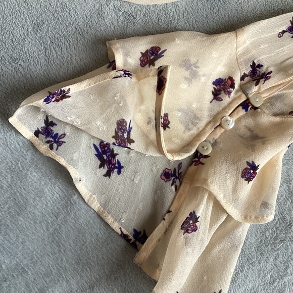 NWT Cleobella Kinsley Blouse Delicate Boho Floral Button Top Tiered Bell Sleeve - Picture 15 of 17